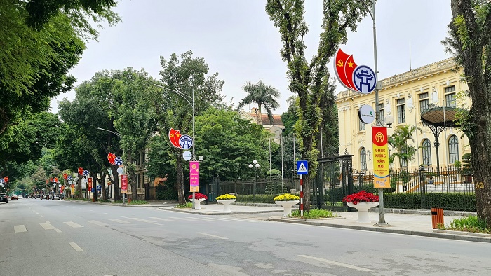Hà Nội rực rỡ cờ hoa mừng Đảng, mừng Xuân mới Nhâm Dần 2022-9
