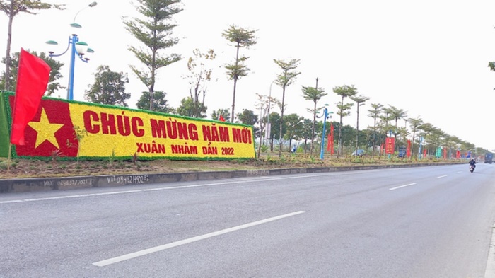 Hà Nội rực rỡ cờ hoa mừng Đảng, mừng Xuân mới Nhâm Dần 2022-15