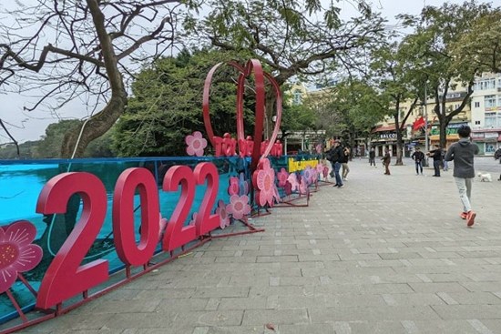 Hà Nội rực rỡ cờ hoa mừng Đảng, mừng Xuân mới Nhâm Dần 2022
