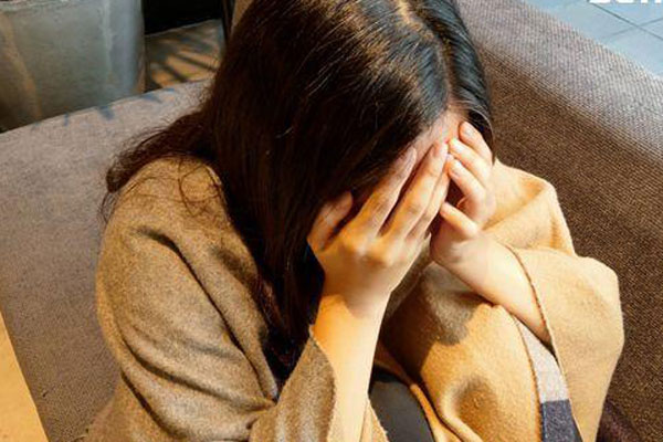 Mùng 3 đi Tết nhà người yêu, cô gái chạy mất dép sau màn chào mừng đầy vô lý, một câu nói của bạn trai khiến cô hạ quyết tâm quay đầu!-3