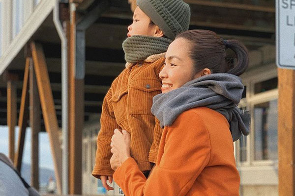 Có chồng để làm gì: Để diện áo dài đôi như Hà Tăng chứ còn gì nữa!-10