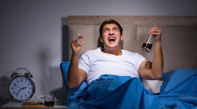 Người bị ung thư dạ dày kề cận thường có 4 đặc điểm, nếu làm được 2 việc sau bữa ăn, tránh 2 việc vào buổi tối thì bệnh sẽ tránh xa-6