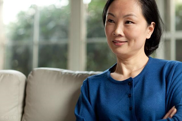 Ra Mồ Hôi Bất Thường: Dấu Hiệu Cảnh Báo Nguy Hiểm Sức Khỏe Cần Lưu Tâm