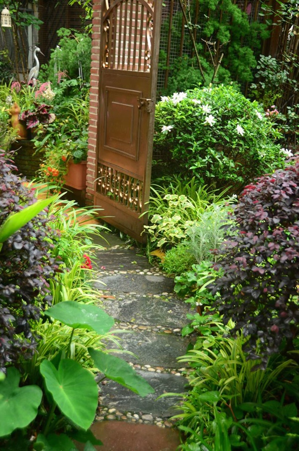 Khu vườn 50m² trong ngôi nhà cũ 18 năm tuổi khiến ai một lần ghé qua cũng phải xuýt xoa không ngớt-2