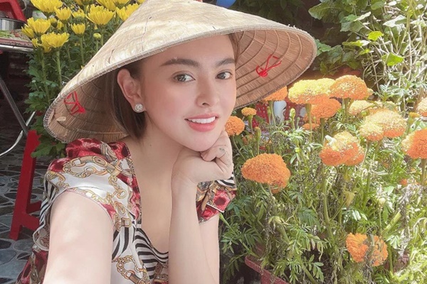 Lộ clip Trang Nemo gọi điện xin lỗi chị áo trắng nhưng không được chấp nhận-3