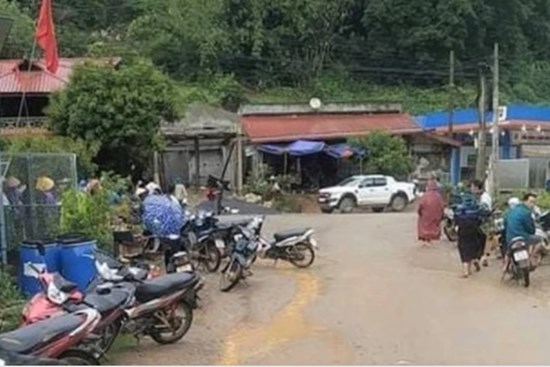 Chồng dùng súng tự chế bắn chết vợ, 6 con nhỏ bơ vơ