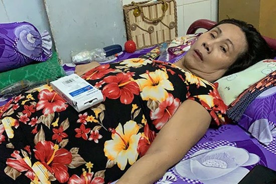 NS Hoàng Lan những ngày cuối đời: Xin ra viện vì không còn tiền, bị chủ trọ từ chối vì sợ ảnh hưởng việc kinh doanh