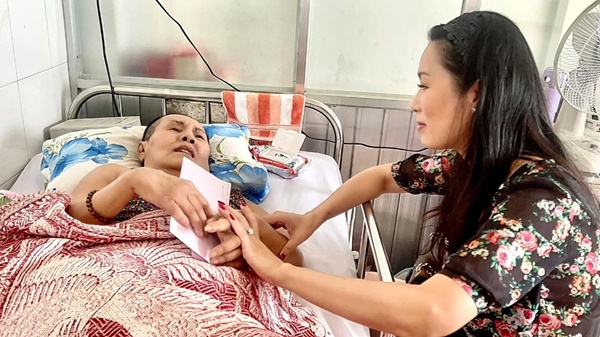 NSƯT Trịnh Kim Chi: Chị Hoàng Lan ra đi trong lúc ngủ, không đau đớn, vật vã-2