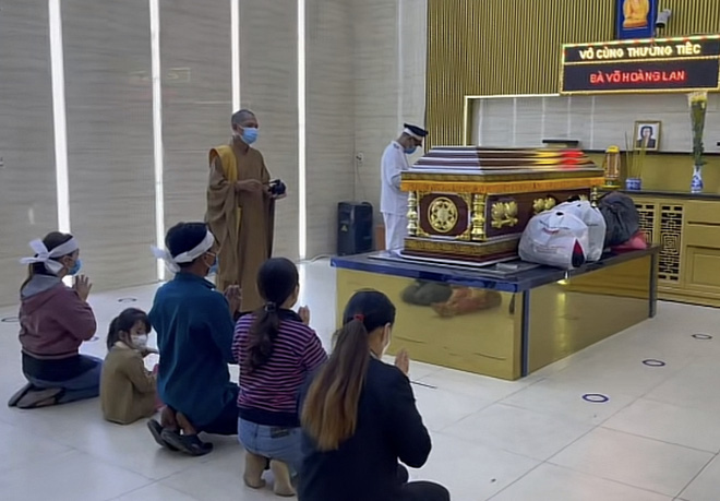 Xót xa cảnh hiu quạnh tại lễ hoả táng NS Hoàng Lan: Người thân hiếm hoi xuất hiện, 2 tâm nguyện được hoàn thành!-3