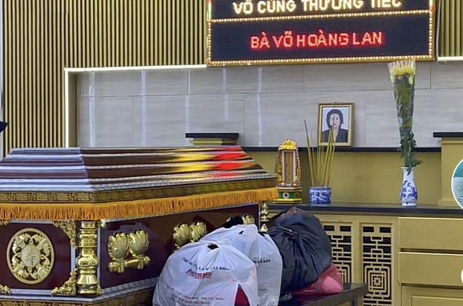 Xót xa cảnh hiu quạnh tại lễ hoả táng NS Hoàng Lan: Người thân hiếm hoi xuất hiện, 2 tâm nguyện được hoàn thành!-5