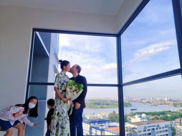 Khám phá không gian sống của diễn viên Bảo Trúc và chồng Tây-5