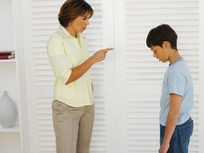 Cha mẹ NGỪNG NÓI 3 câu này nếu không muốn HUỶ HOẠI tương lai của con, câu nào cũng sắc lẹm như dao: Xin đừng nói tuỳ tiện-3