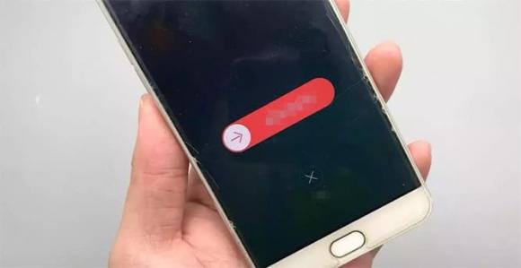 Có nên tắt điện thoại trước khi đi ngủ? Rất nhiều người đã làm sai, hãy học cách đúng và nói với người thân để nâng cao kiến thức-1