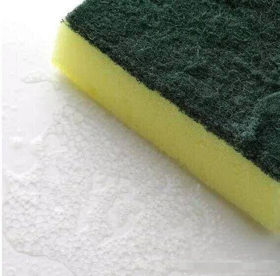 Khi giặt quần áo mà quên giấy vệ sinh, hướng dẫn các bạn một mẹo nhỏ để loại bỏ vụn giấy dính trên quần áo một cách dễ dàng-1