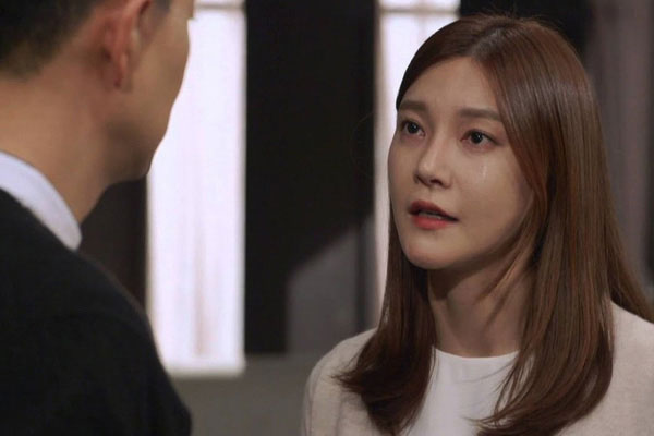 Nữ streamer bắt quả tang chồng ăn vụng, tiểu tam ngụy biện đến cho mèo ăn-2