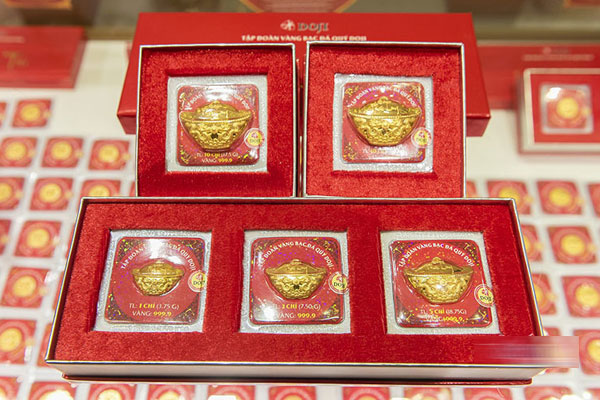 Giá vàng hôm nay 8/2: Tăng thêm 1 triệu ra Tết, vàng lên đỉnh mới-2