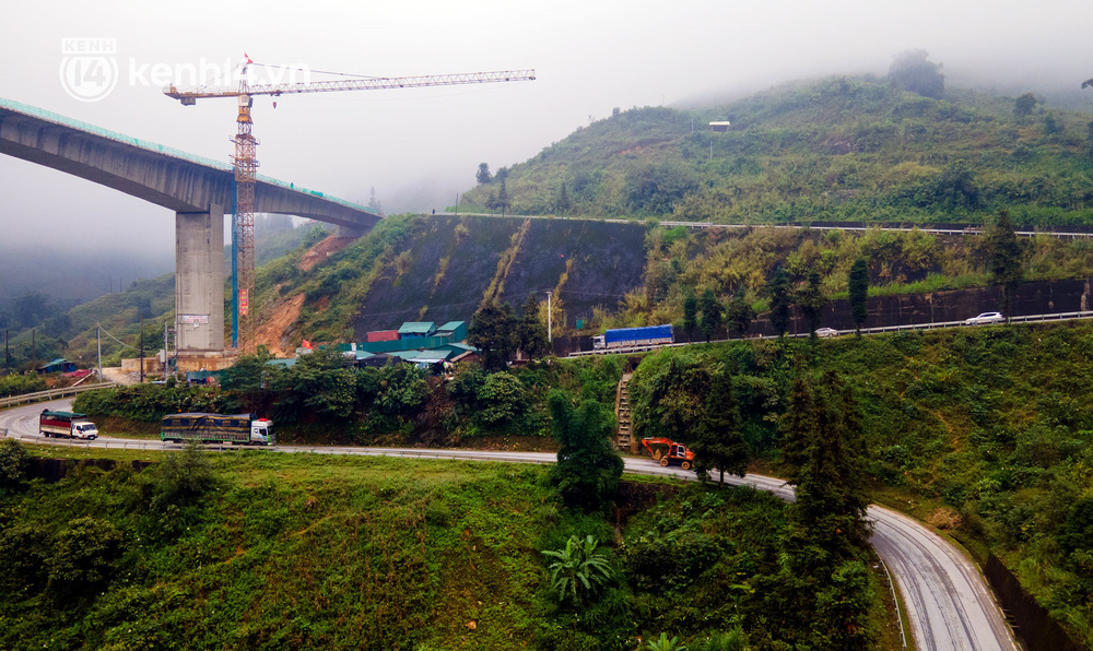 3 cây cầu khủng xuất sắc hoàn thiện năm 2021: Từ cầu vượt biển cho đến cầu cạn trên mây-3