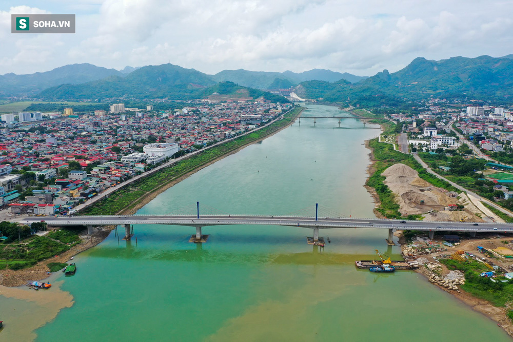 3 cây cầu khủng xuất sắc hoàn thiện năm 2021: Từ cầu vượt biển cho đến cầu cạn trên mây-6
