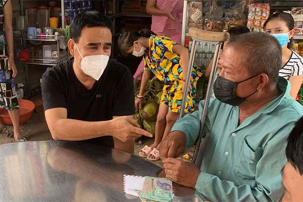 Lâu lắm mới thấy Lọ Lem - ái nữ nhà MC Quyền Linh lên sóng: Từ tóc tai đến khí chất vẫn nức lòng người hâm mộ!-8