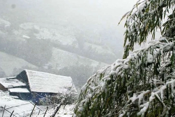 Đường phố Hà Nội kẹt cứng ngày đầu người dân đi làm sau Tết-14