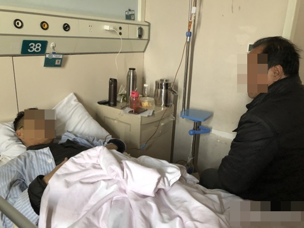 Người đàn ông qua đời vì ung thư gan, bác sĩ thở dài: Uống một loại nước tương đương với tự hại mình, hãy tránh càng sớm càng tốt-1