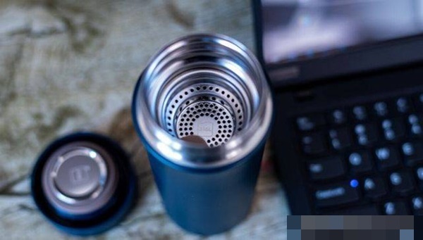 Người đàn ông qua đời vì ung thư gan, bác sĩ thở dài: Uống một loại nước tương đương với tự hại mình, hãy tránh càng sớm càng tốt-4