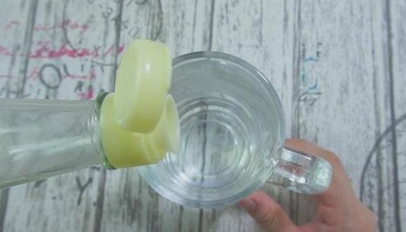 Công dụng của đường phèn và giấm trắng, áp dụng ngay để giải quyết những rắc rối của nhiều người-2