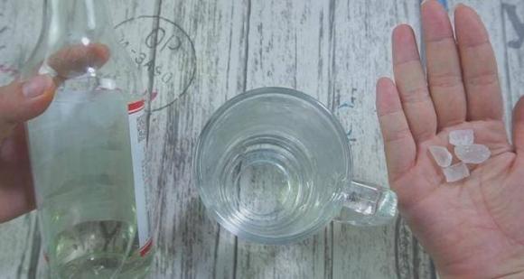 Công dụng của đường phèn và giấm trắng, áp dụng ngay để giải quyết những rắc rối của nhiều người-3