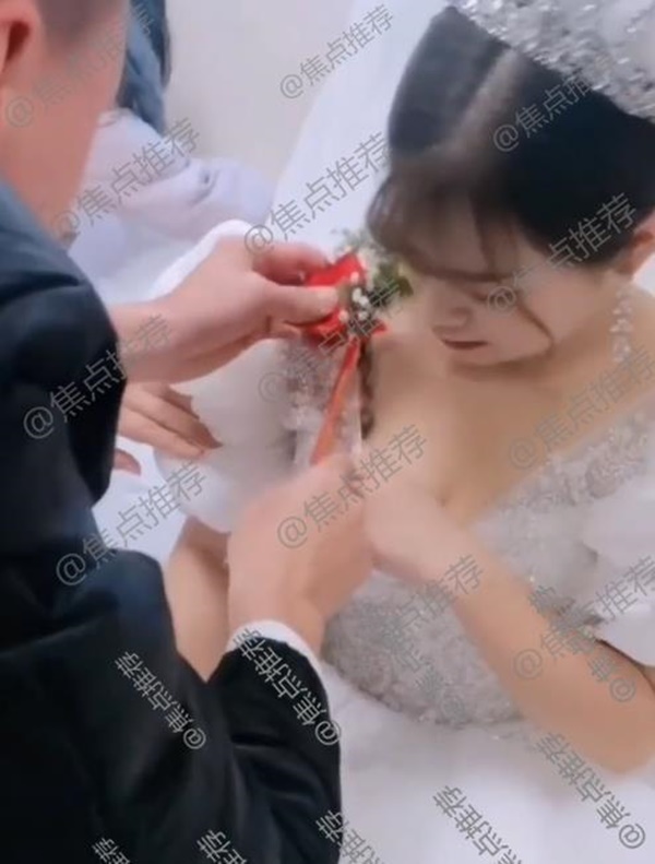 Chàng trai mang gần 700 triệu đi lấy vợ, đã vậy còn mua 1 tặng 1, dân mạng lên tiếng: Quá hời!-1