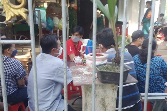 Xô xát do mâu thuẫn gia đình, vợ cầm kéo đâm chồng tử vong