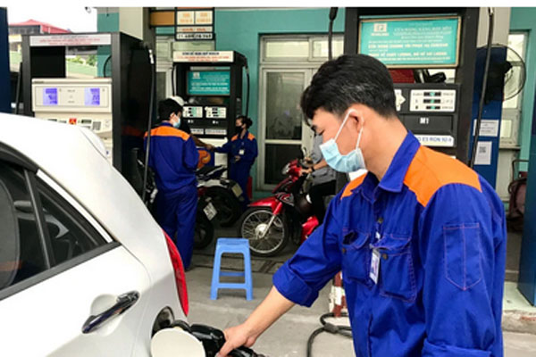 Áp lực lớn, giá xăng dầu trong nước vào đợt tăng mạnh-1