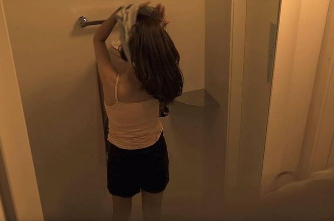 Con trai 8 tuổi vẫn ngủ chung giường với mẹ bỗng nói 1 câu, mẹ nghe xong quá xấu hổ phải cho ngủ riêng ngay lập tức-2