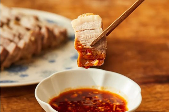 Hướng dẫn chị em cách luộc thịt heo không cần nước, khi ăn thịt thơm ngon và ngọt vị đến lạ