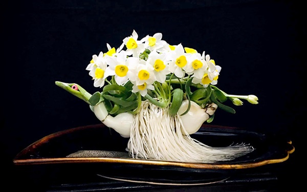 Trên bàn thờ mà đặt 5 loại hoa này thì Thần Tài ưng hết ý, hứa hẹn năm mới tài lộc hanh thông, công danh sự nghiệp tấn tới-5