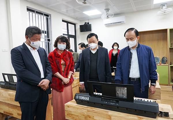 Chủ tịch HĐND TP Nguyễn Ngọc Tuấn dự lễ phát động Tết trồng cây tại quận Đống Đa-3