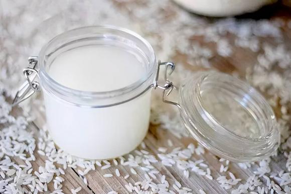 Nước vo gạo đừng đổ đi nữa, học được mấy công dụng tuyệt vời này hàng xóm đều khen bạn-3