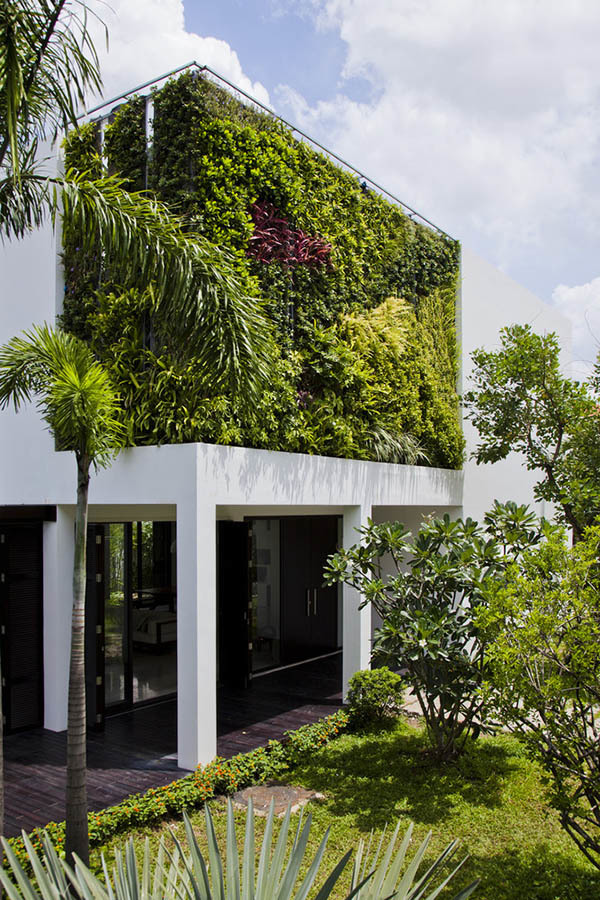 Biệt thự hiện đại 2 tầng mái bằng như resort ở ‘khu nhà giàu’ TP.HCM-5