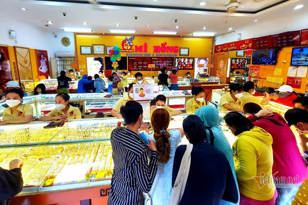 Ngày vía Thần tài: Mua vàng thế nào để không thua lỗ?-1