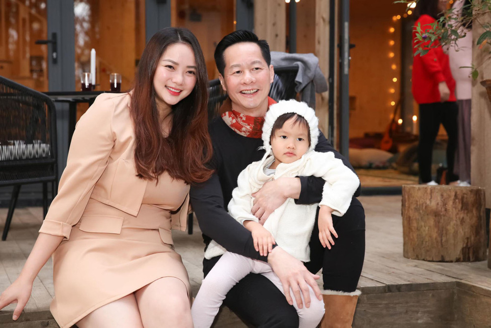 Vì sao chồng đại gia hơn 26 tuổi để Phan Như Thảo đứng tên toàn bộ tài sản, đất đai?-1