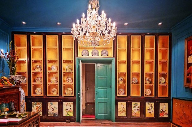 4 mẫu bàn thờ đúng lễ nghi, chuẩn phong thuỷ khiến dân tình trầm trồ: Bày biện khéo hết phần thiên hạ, bảo sao gia chủ đắc sai tài lộc-12