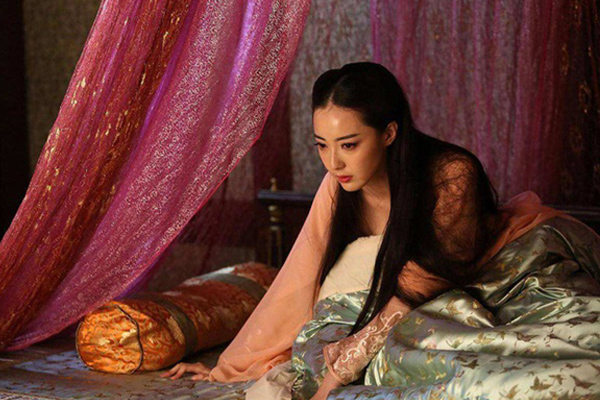 Nghi bị bạn trai cắm sừng, người phụ nữ nổi điên đun nước sôi để trút giận-2