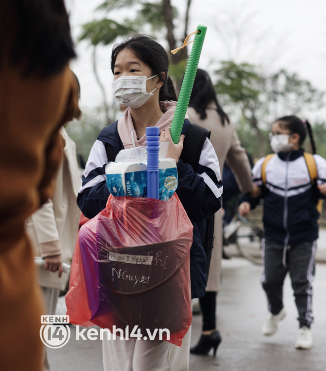 Loạt ảnh của HS Tiểu học Hà Nội sau 9 tháng mới được quay lại trường: Biểu cảm cưng xỉu,-8