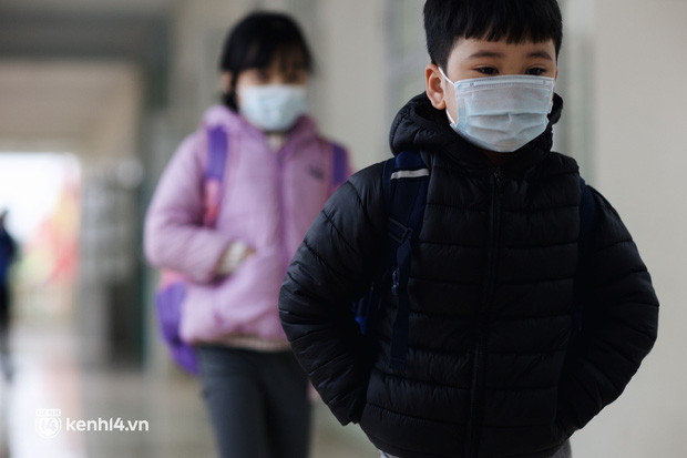 Loạt ảnh của HS Tiểu học Hà Nội sau 9 tháng mới được quay lại trường: Biểu cảm cưng xỉu,-14