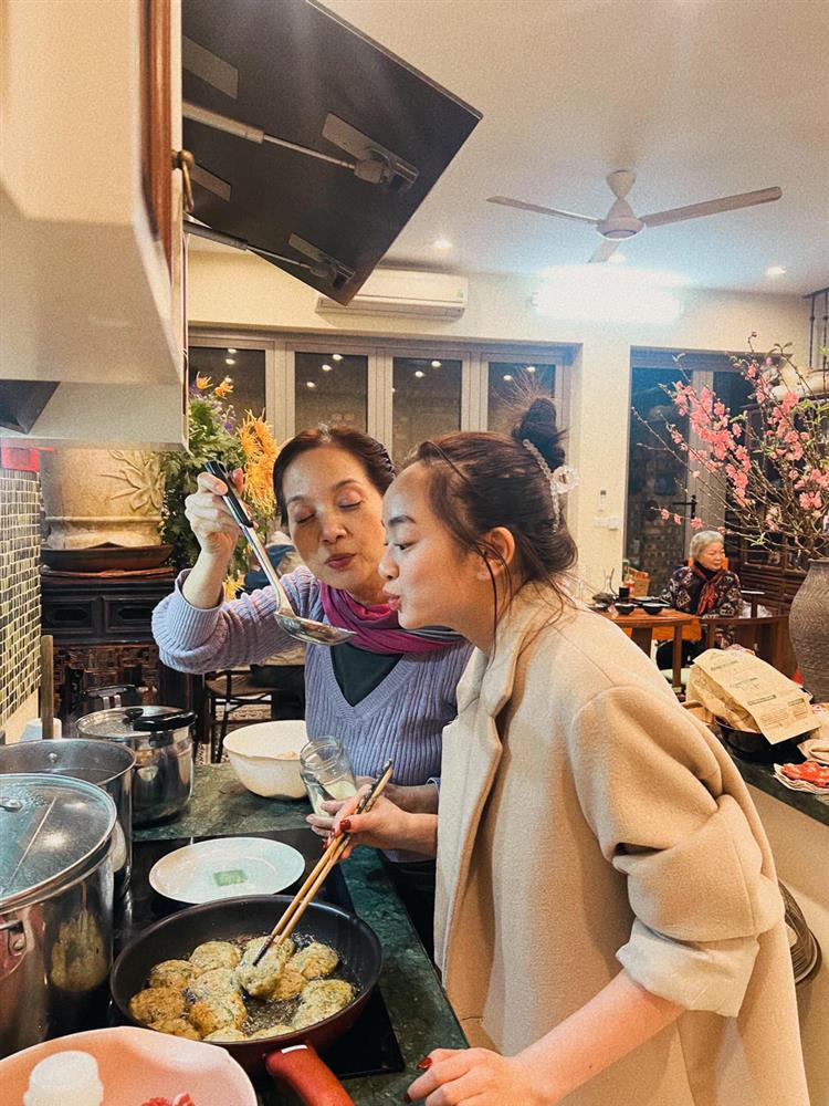 Ngôi nhà có thiết kế đặc biệt của vợ chồng NSND Lê Khanh ở Tây Hồ-11