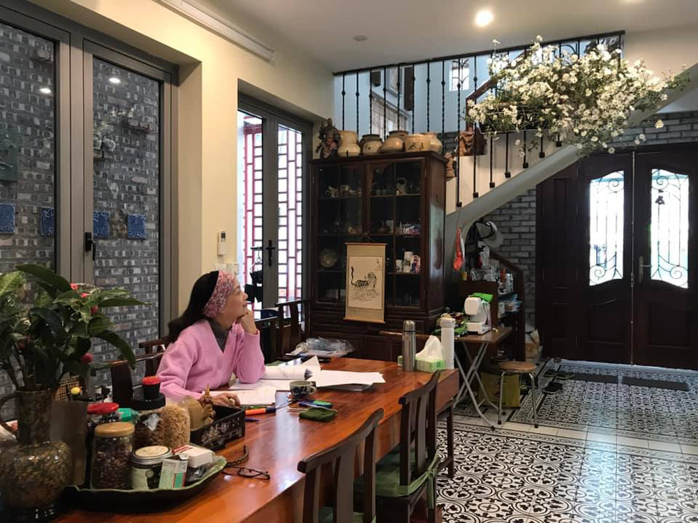 Ngôi nhà có thiết kế đặc biệt của vợ chồng NSND Lê Khanh ở Tây Hồ-8