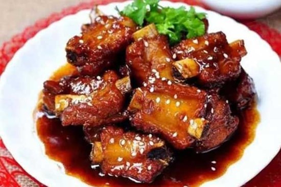 Làm sườn xào chua ngọt, nhớ cách điều chỉnh nước sốt chua ngọt, bạn hãy ghi nhớ tỉ lệ vàng '54321' - đảm bảo ngon không còn 1 miếng