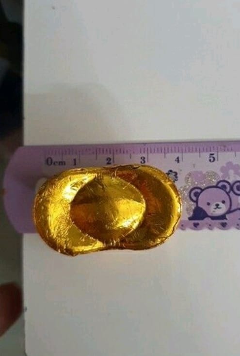 Muôn kiểu sắm vàng” ngày Thần Tài: Không biết nên để dành hay ăn luôn!-10