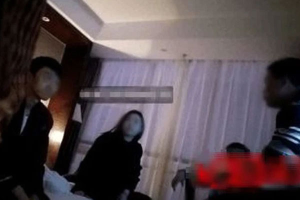 Chồng ngoại tình hơn 1 năm, vợ chính thức nhắn tin khiêu chiến kẻ thứ ba và 30 phút giới hạn trước khi đòn mạnh tay thực hiện!-4