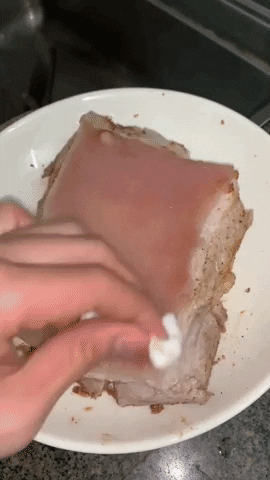 Làm thịt heo quay không cần lò nướng, giòn bì, mềm thịt, ngon hết nấc-4