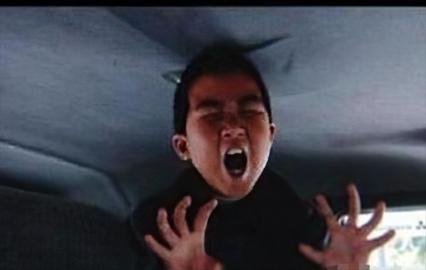 Đứa bé 8 tuổi bỗng nhiên trở thành cương thi, nhảy cà tưng và cắn người hút máu đòi trả thù, chuyên gia kiểm tra mới phát hiện chân tướng-6